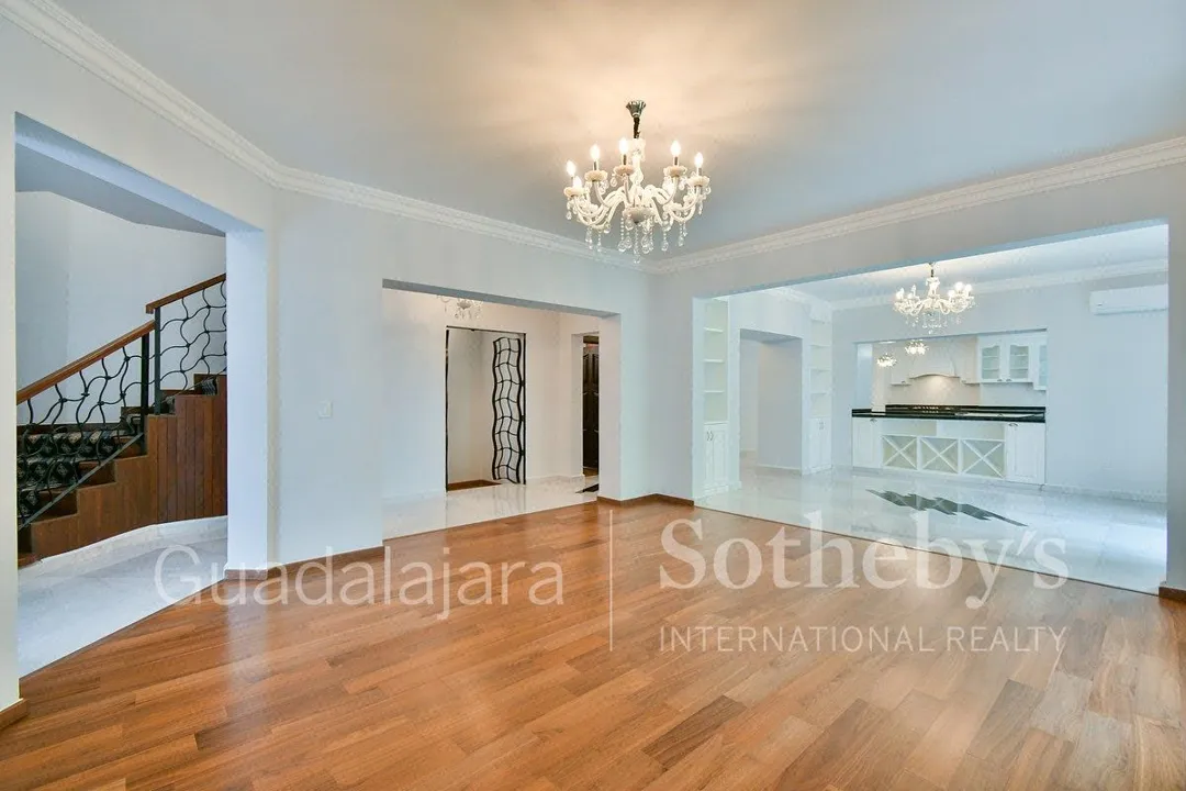Foto 5 de CASA ÁLAMOS | PUERTA DE HIERRO