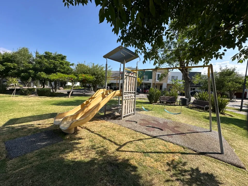 Foto 5 de Casa en venta en Calle Eutimio Pinzón, Rancho Nuevo, Guadalajara