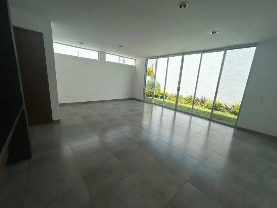 Foto 2 de Casa en venta en CIRCUITO DEL BOSQUE, Bosques Vallarta, Zapopan