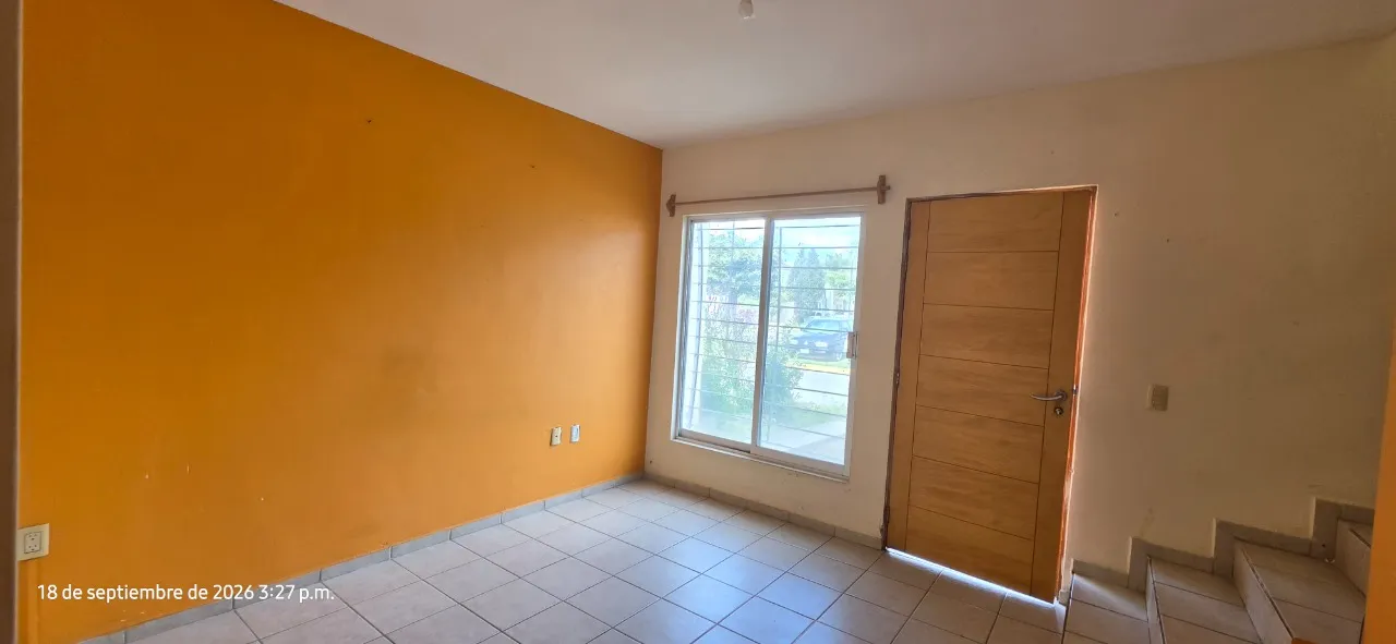 Foto 2 de Casa en renta en CIRCUITO NEPTUNO, JARDINES DE LAS FUENTES, ZAPOPAN