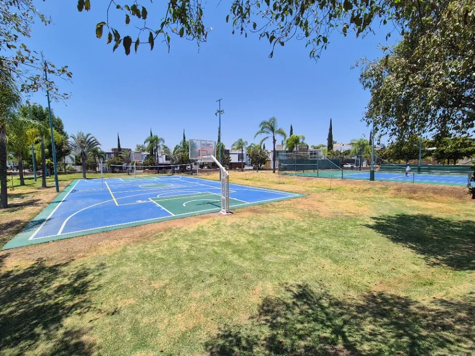 Foto 9 de Terreno en venta en La Romana, Provenza, zapopan