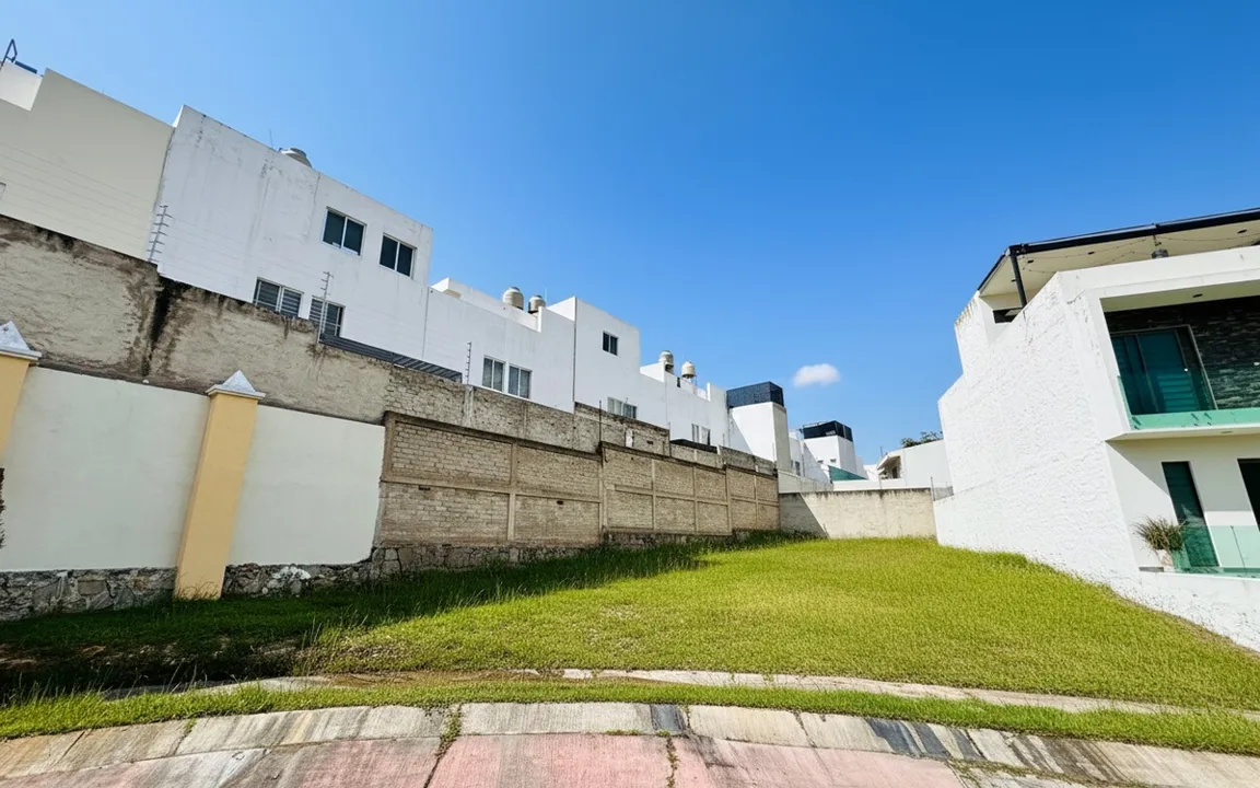 Foto 9 de Hermoso Terreno a unos pasos de La Cima de Zapopan