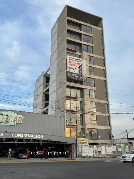 Departamento en venta en Avenida del Servidor Público, Jardines del Valle, Zapopan
