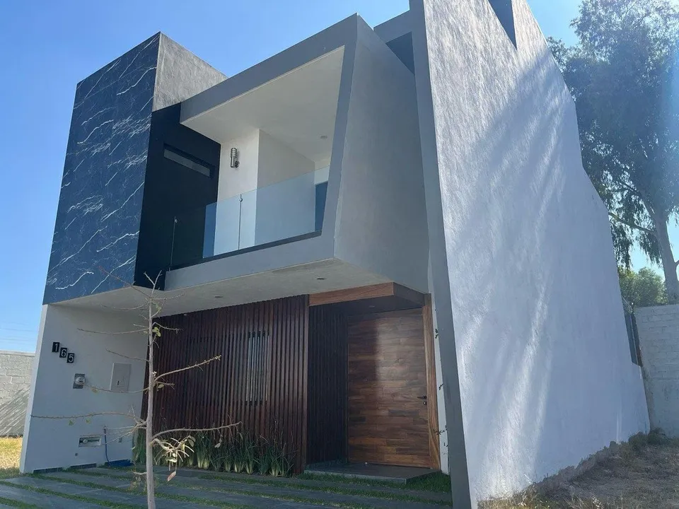 Casa en Renta, Col. Valle Imperial, Zapopan, Jalisco.