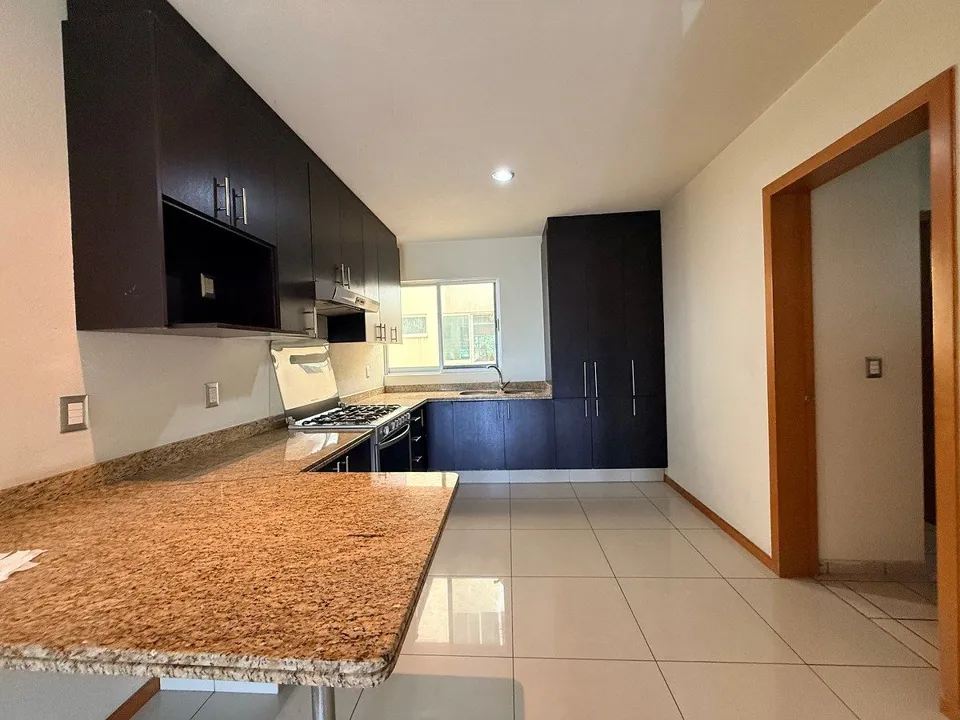 Foto 4 de DEPARTAMENTO EN RENTA EN TORRE VIZCAYA LOMA BONITA ZAPOPAN