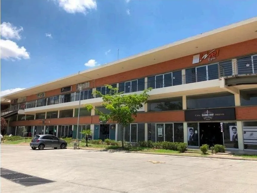 Locales 100 m² en Pb a La Venta en Tonala, Jalisco