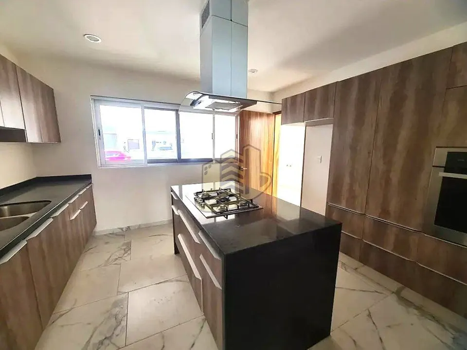 Foto 4 de Casa en venta de lujo en La Rioja 🍂