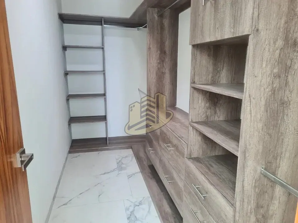 Foto 6 de Casa en venta de lujo en La Rioja 🍂