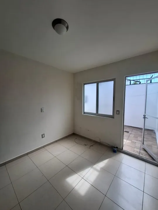 Foto 3 de Casa en venta en Violeta, Foret, Zapopan