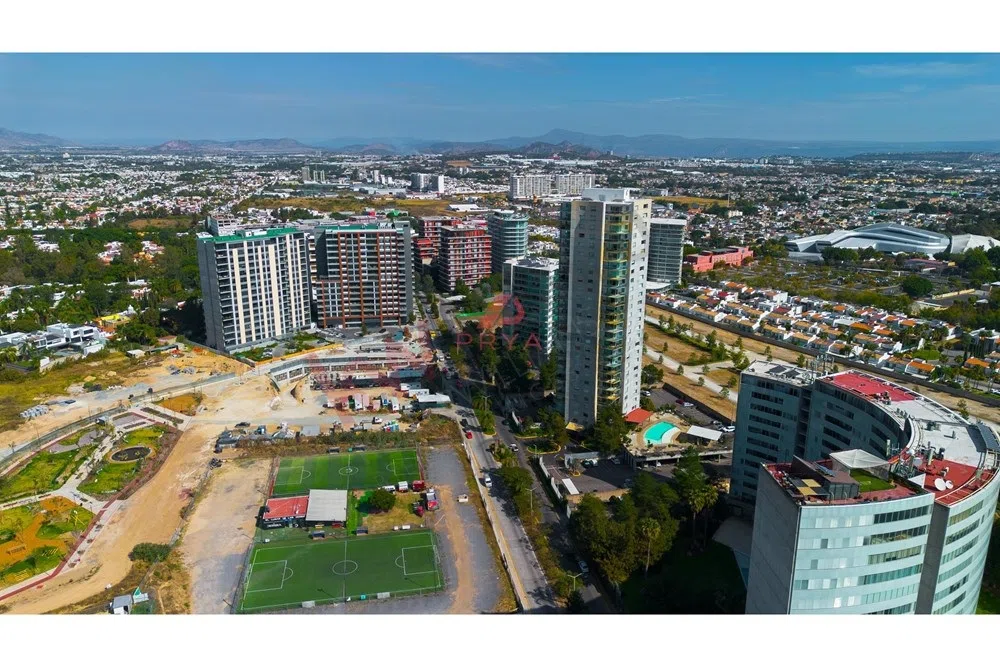 Foto 2 de Propiedad en VENTA - Paseo San Arturo Sur 705, Valle Real, 45019 Zapopan, Jal, México
