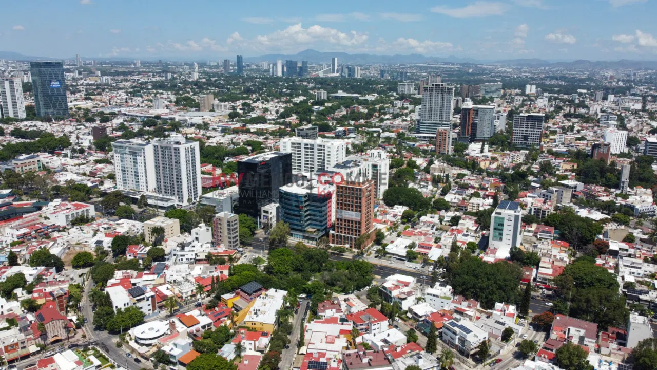 Foto 5 de Oficina Corporativa en Renta | Torre Dalton, Av. Vallarta (Zona Minerva) – 1,157