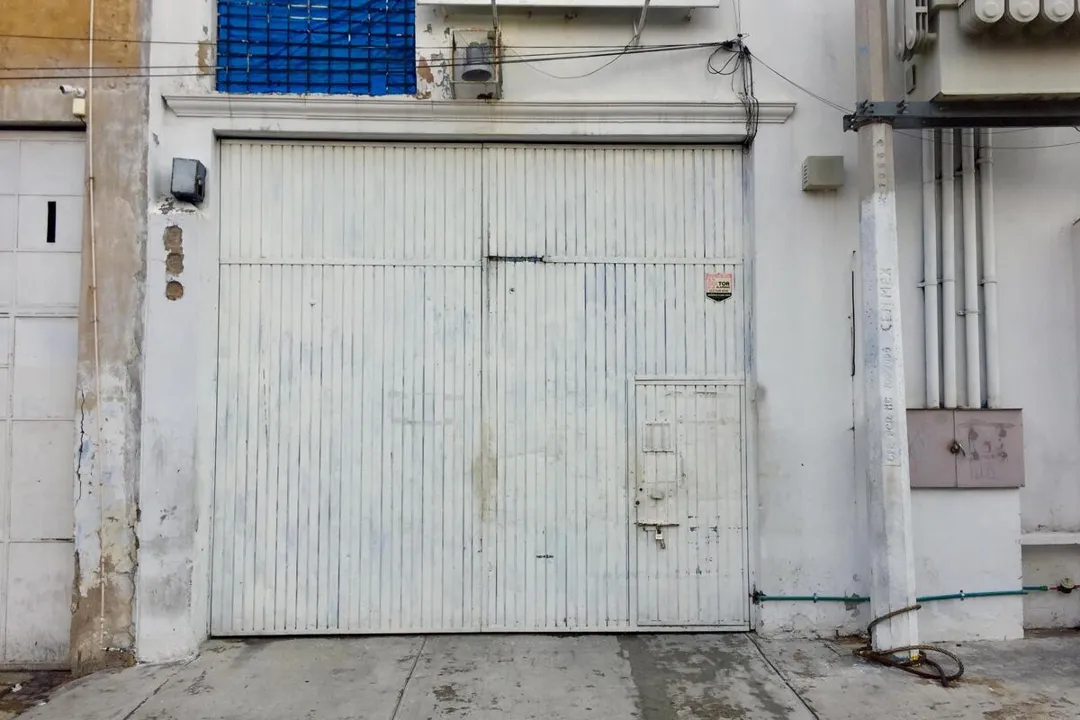 Foto 3 de Bodega en venta en Col. Real, 495 m² construcción, a 10 min del Centro