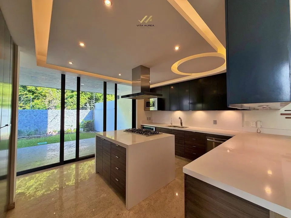 Foto 8 de Residencia de Lujo en Venta en Valle Real – Diseño, Espacios y Elegancia