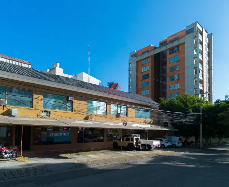Foto 3 de Plaza comercial en venta Av. Rubén Darío Providencia Guadalajara 874 m2
