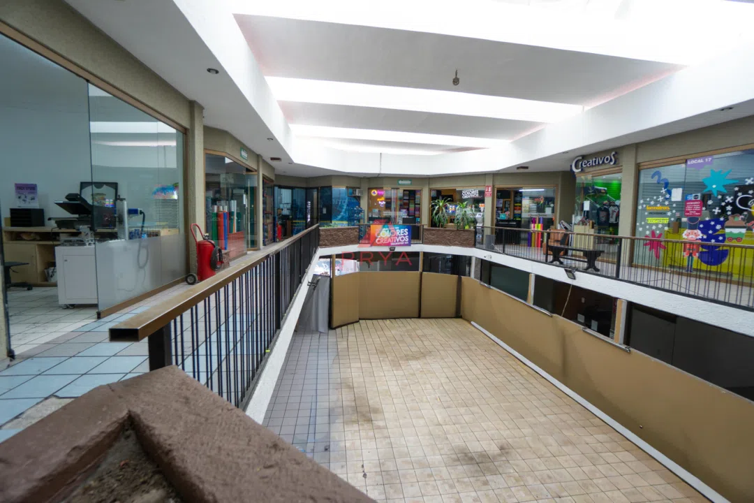 Foto 5 de Plaza comercial en venta Av. Rubén Darío Providencia Guadalajara 874 m2