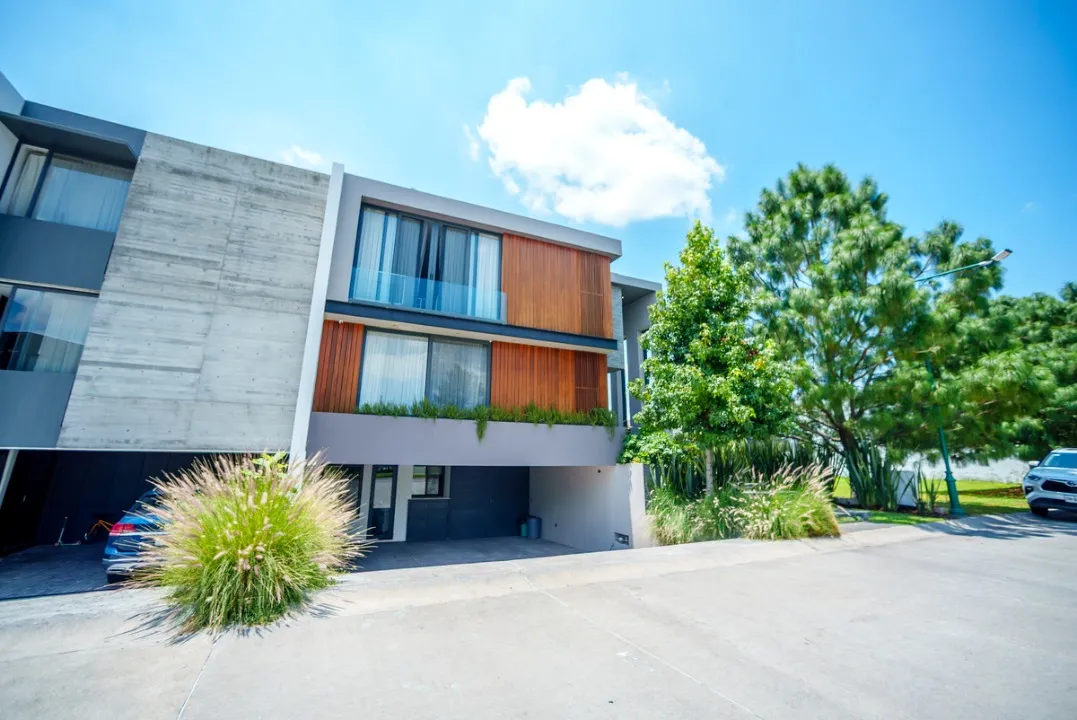 Casa en venta en Avenida Ignacio L Vallarta, Los Sueños Residencial, Zapopan