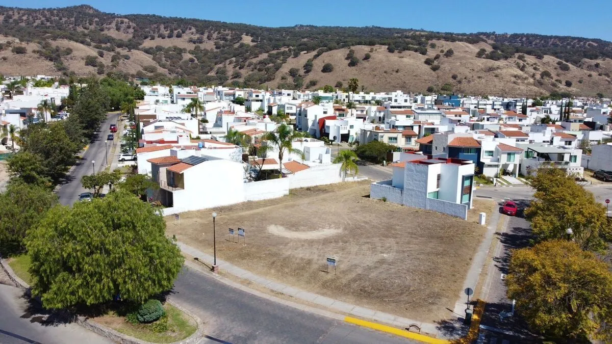 Foto 7 de Terreno en Venta Bosques de Santa Anita 255 m2 plano, 10 de frente!