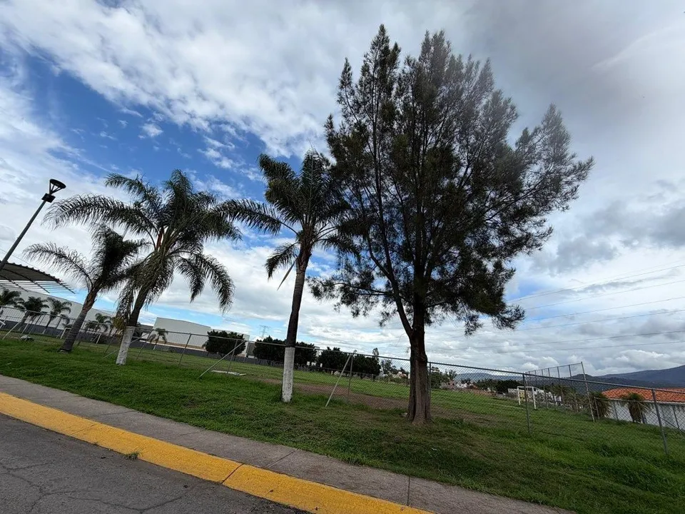 TERRENO EN VENTA CAMPO SUR TLAJOMULCO