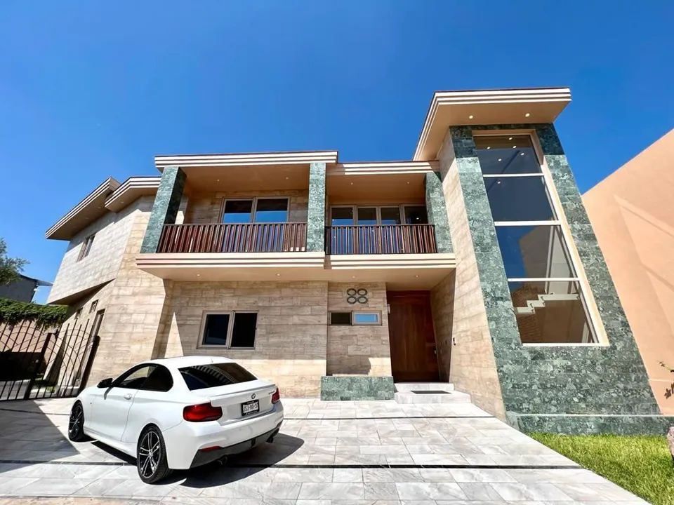Casa En Venta En Condominio Provenza