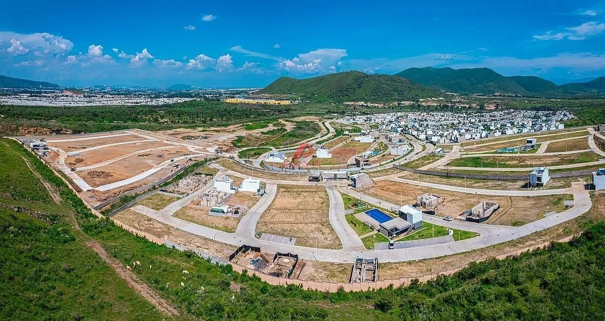 Foto 5 de Terreno en venta en Senderos de Monteverde, Tlajomulco de Zúñiga | 161 m²