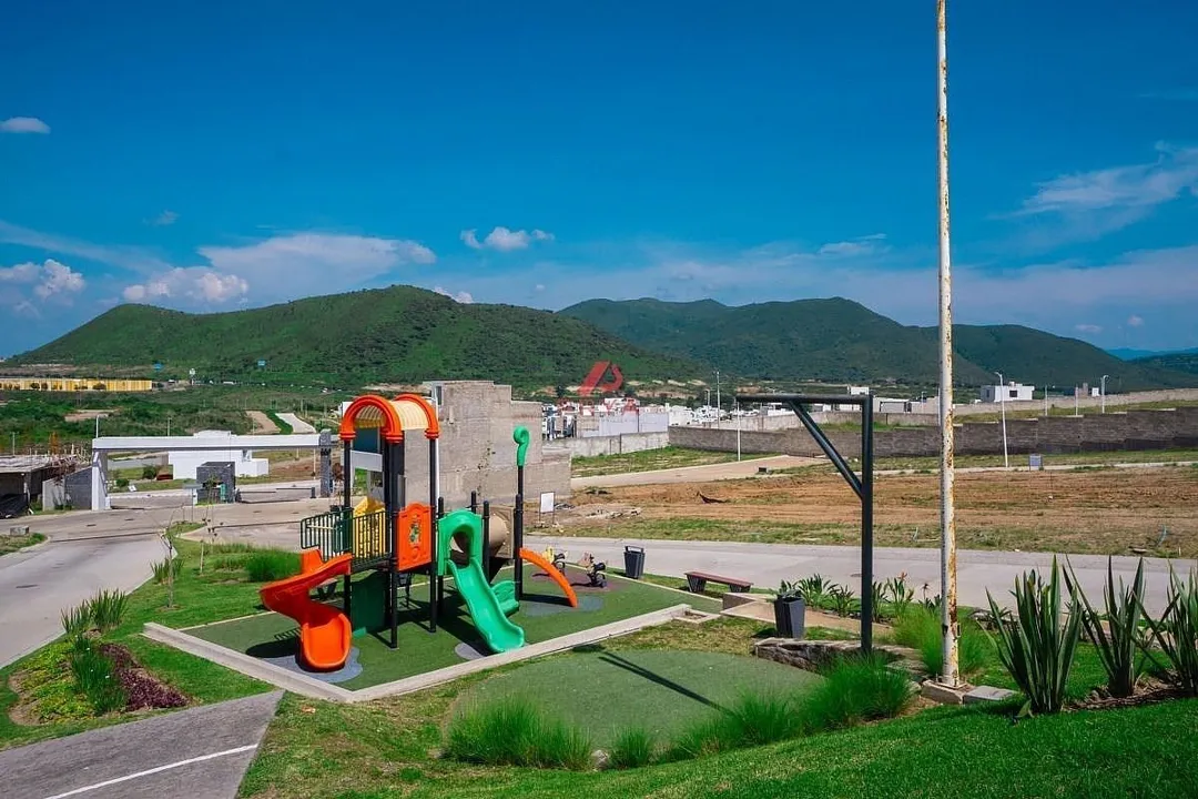 Foto 7 de Terreno en venta en Senderos de Monteverde, Tlajomulco de Zúñiga | 161 m²