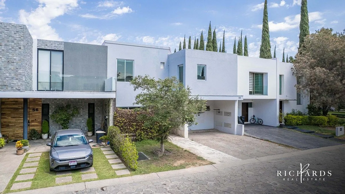 Foto 2 de CASA EN VENTA EN NOVATERRA, FRENTE A VALLE REAL