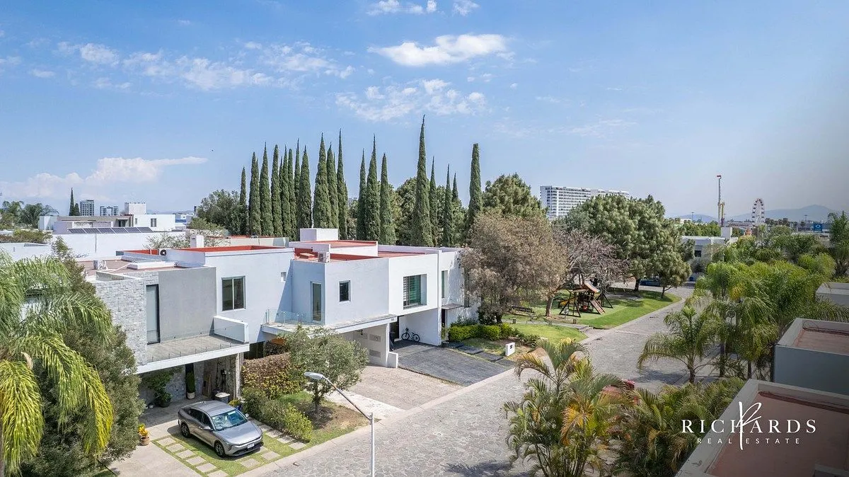 Foto 4 de CASA EN VENTA EN NOVATERRA, FRENTE A VALLE REAL