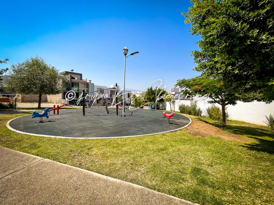Foto 3 de Terreno en venta en Senderos de Monte Verde