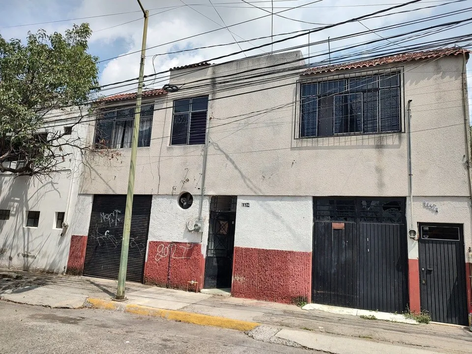 Casa en VENTA, col. Atlas, uso de suelo INDUSTRIAL Y COMERCIAL