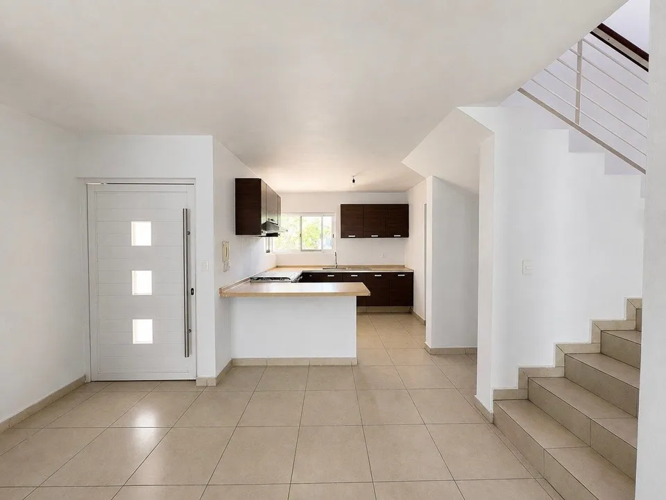 Foto 3 de CASA EN RENTA EN LA CIMA, ZAPOPAN, JAL.