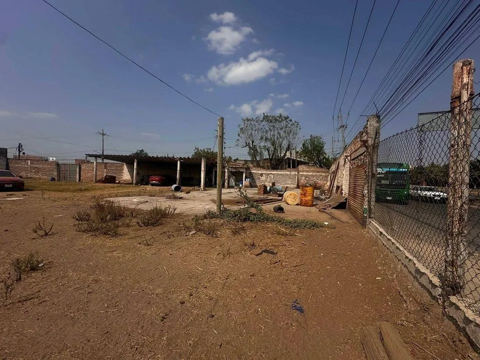 RENTA TERRENO COMERCIAL EN ESQUINA - SANTA PAULA, TONALÁ