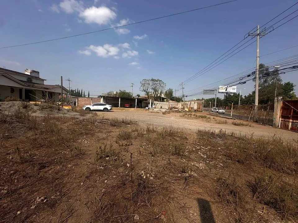 Foto 9 de RENTA TERRENO COMERCIAL EN ESQUINA - SANTA PAULA, TONALÁ