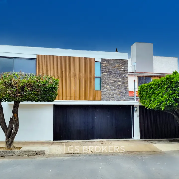Hermosa Residencia en Venta - Residencial Victoria