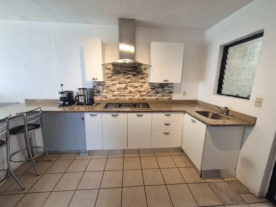 Foto 4 de Casa en venta en Avenida Inglaterra, Paseos Universidad, Zapopan