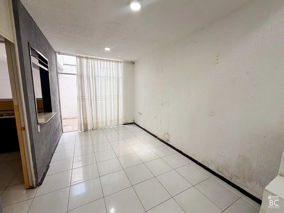 Foto 4 de Casa en Venta en Jardines del Valle, Zapopan | 2 Recámaras en Coto Quintas del V