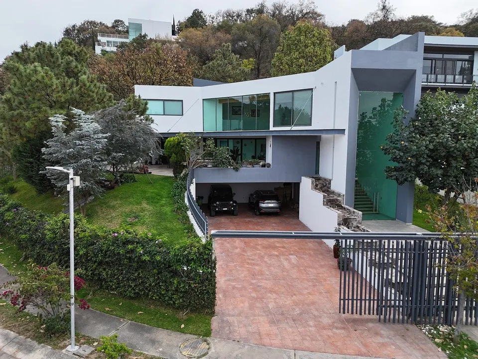 Casa de Lujo en Venta, Coto Diana Natura, La Venta del Astillero, Jalisco