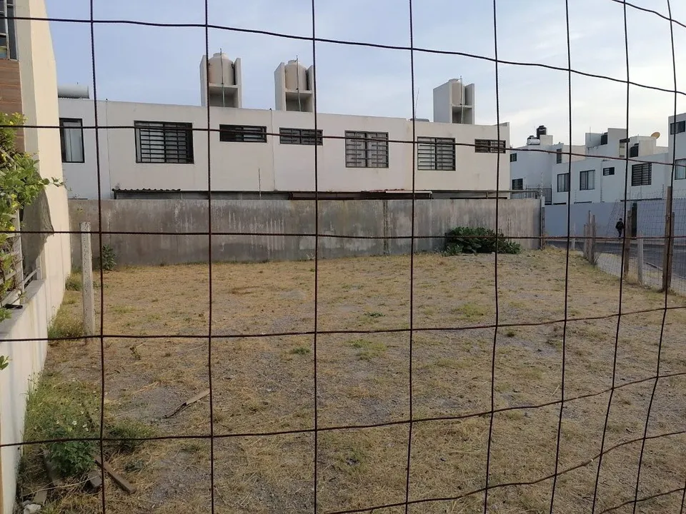 Foto 5 de Terreno en Esquina en Venta en La Arboleda en Real del Valle | Uso Comercial