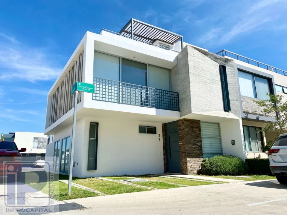 Casa en VENTA en SOLARES junto a colegio SUBIRE