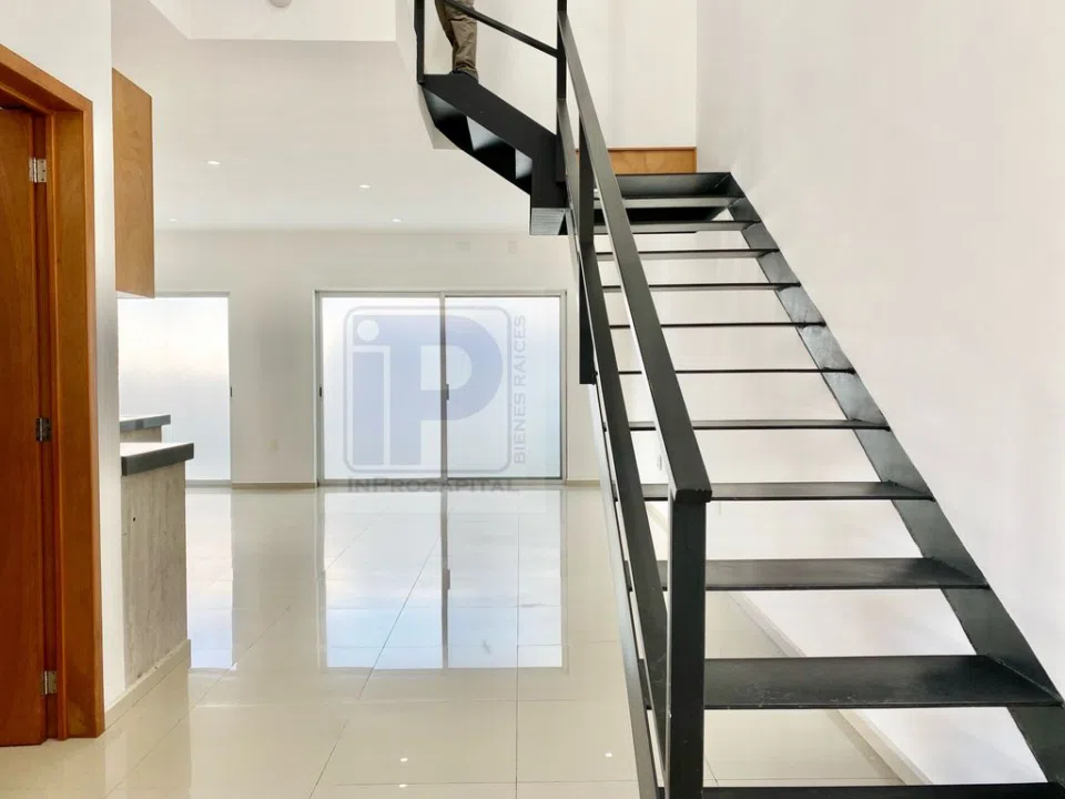 Foto 2 de Casa en VENTA en SOLARES junto a colegio SUBIRE