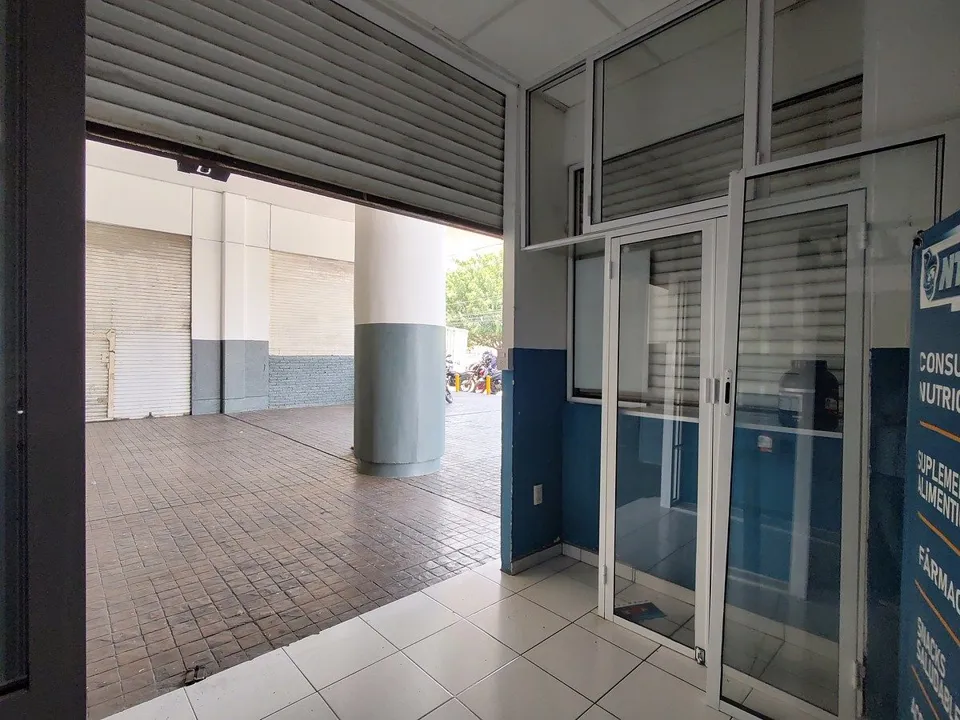 Foto 5 de Local en RENTA, Planta Baja, Plaza Torres Bodet en el Sauz
