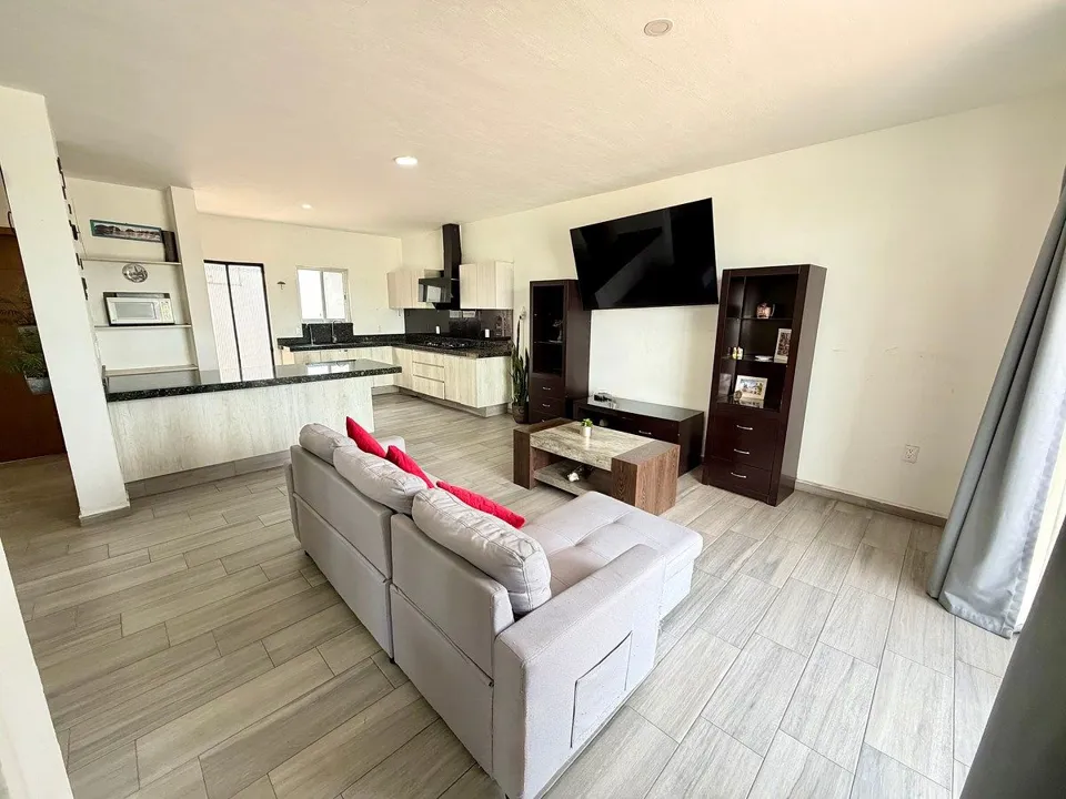 Foto 8 de Casa en Venta  Cortijo San Agustín | Amplio Jardín, Vista Panorámica y Gran Terr