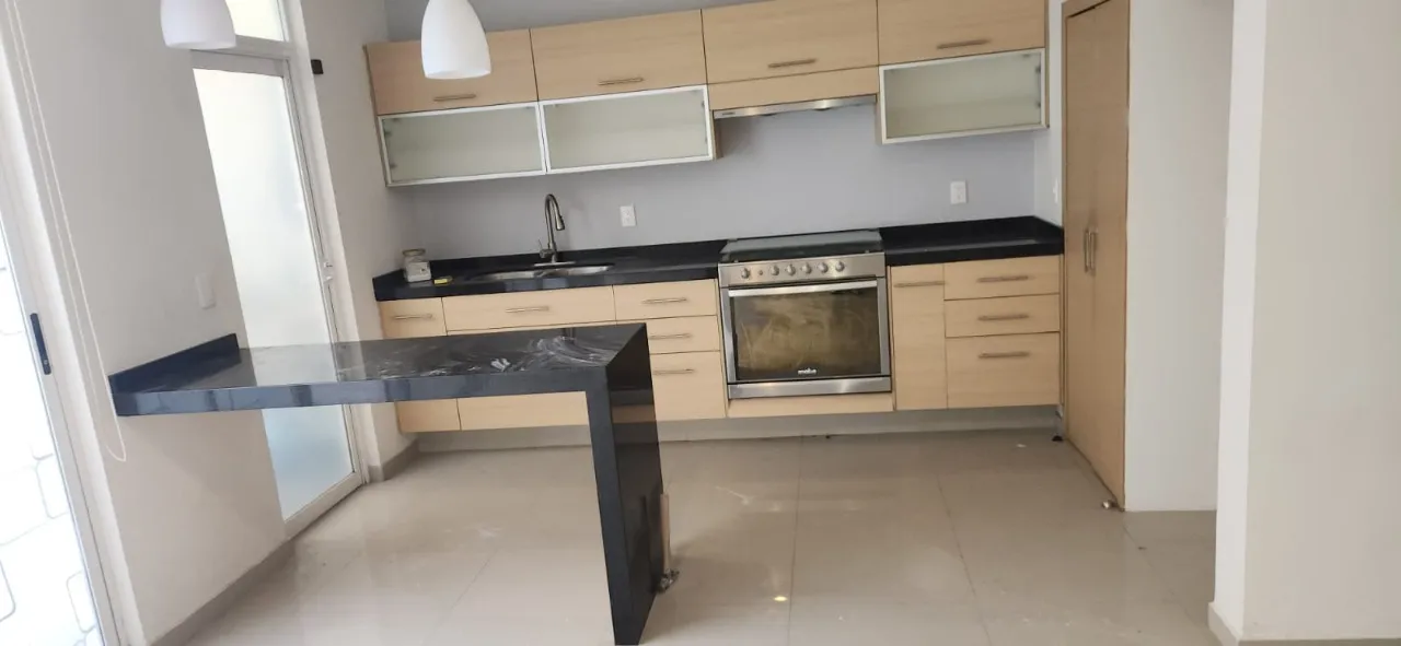 Foto 2 de Casa en renta en Base Aerea , Villas de Oriente I, Zapopan
