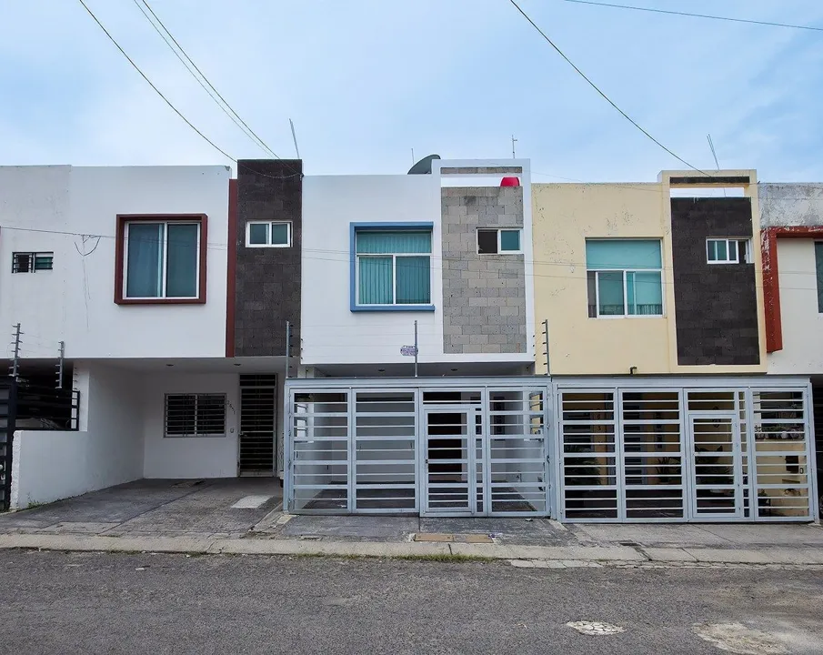 Casa en RENTA en Praderas del Centinela, Zapopan