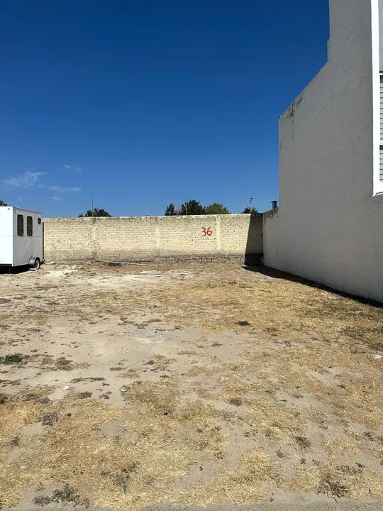 Foto 9 de Terreno en Venta en Valle Imperial - Imperio Romano 36