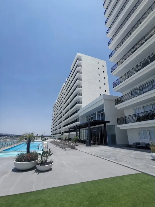 Departamento amueblado piso 8 en VENTA dentro de Real View Towers