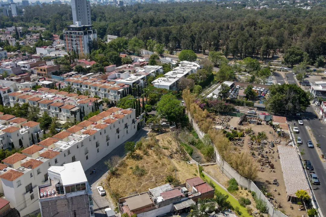 Foto 3 de Terreno en  venta, Santa  Fe, Zapopan, a 1 cuadra de avenida patria