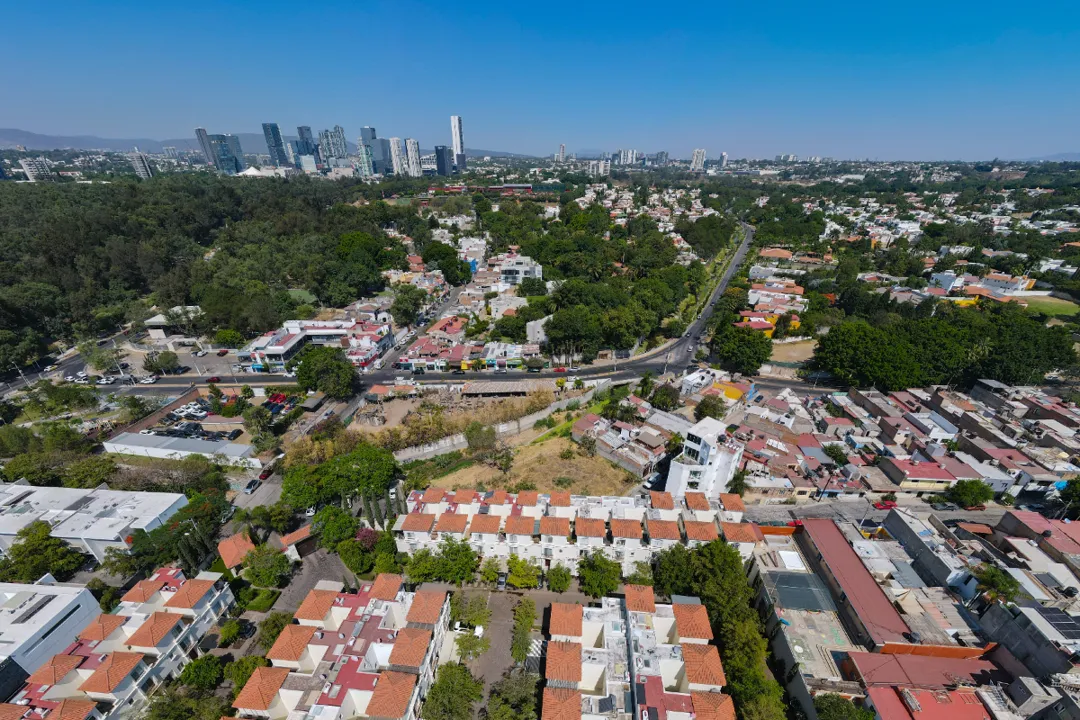 Foto 9 de Terreno en  venta, Santa  Fe, Zapopan, a 1 cuadra de avenida patria