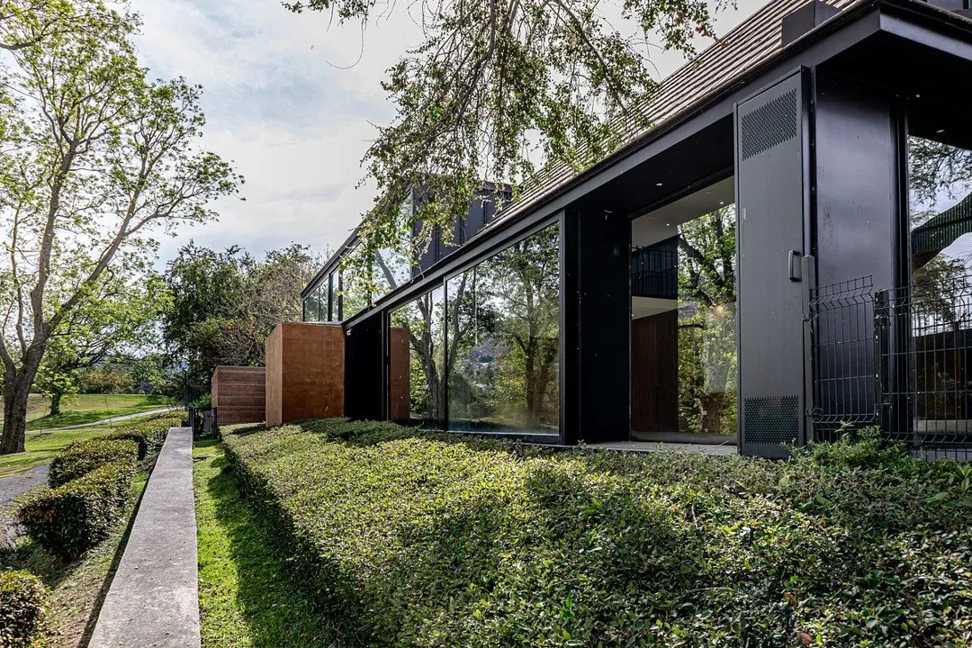 Foto 2 de Casa Pausa y Tierra: arquitectura, naturaleza y lujo frente al campo de golf