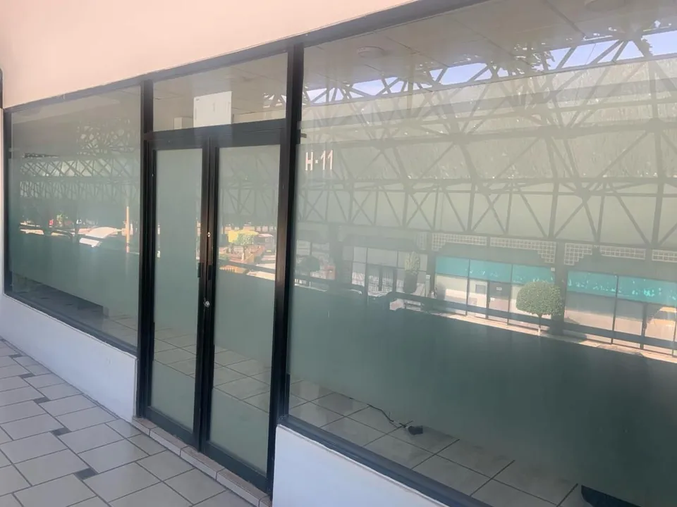 Foto 2 de EL LOCAL COMERCIAL QUE ESPERABAS EN PLAZA EXHIMODA