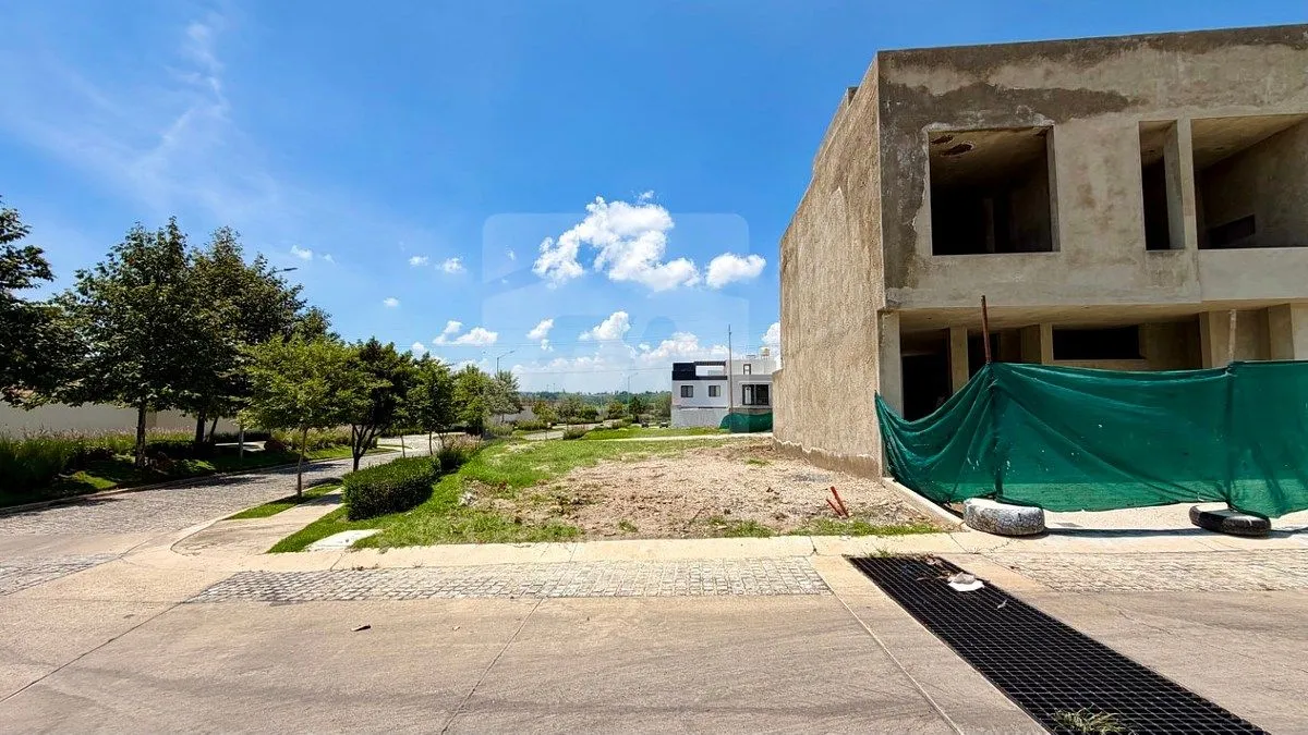 TERRENO EN VENTA CON USO DE SUELO HABITACIONAL EN COL. CAPITAL NORTE